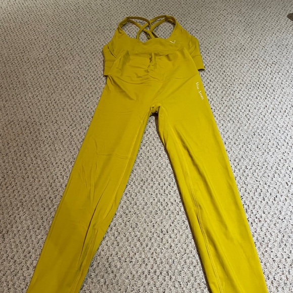 Vitae Apparel Matching Set - Size Large - Mustard - Picture 5 of 7